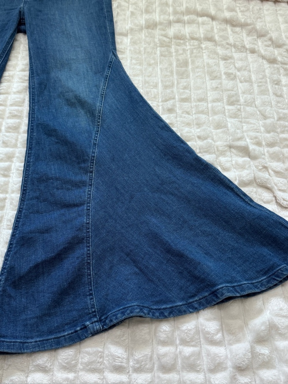 We the Free People 30 Marque Flare Jeans in Kora Wash ~ High Waist Bell Bottoms - Picture 5 of 11